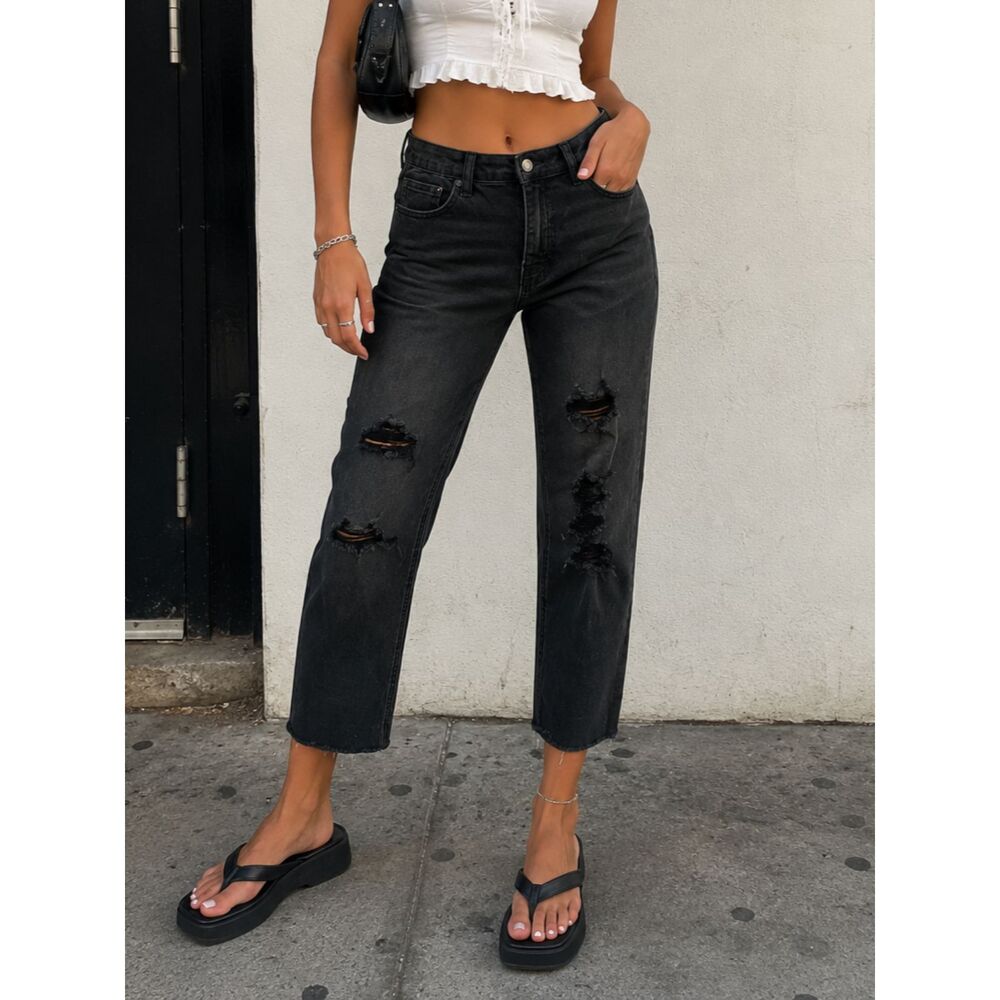 VANILLA STAR High Rise Crop Mom Jean Sz 11 Women's Jrs Distressed Black Jeans